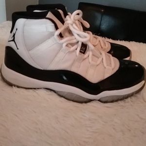 Air Jordan 11 Retro Concord 2011 sneakers